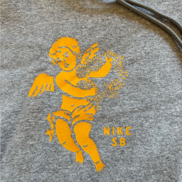 Men’s Medium Nike SB Grey Hoodie with Yellow Cherub Logo - Picture 2 of 7